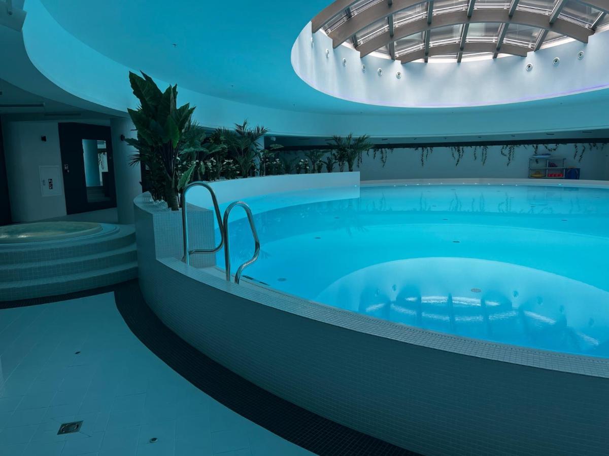Hanza Tower Bohemia 22 Pool & Jacuzzi Szczecin Exterior photo